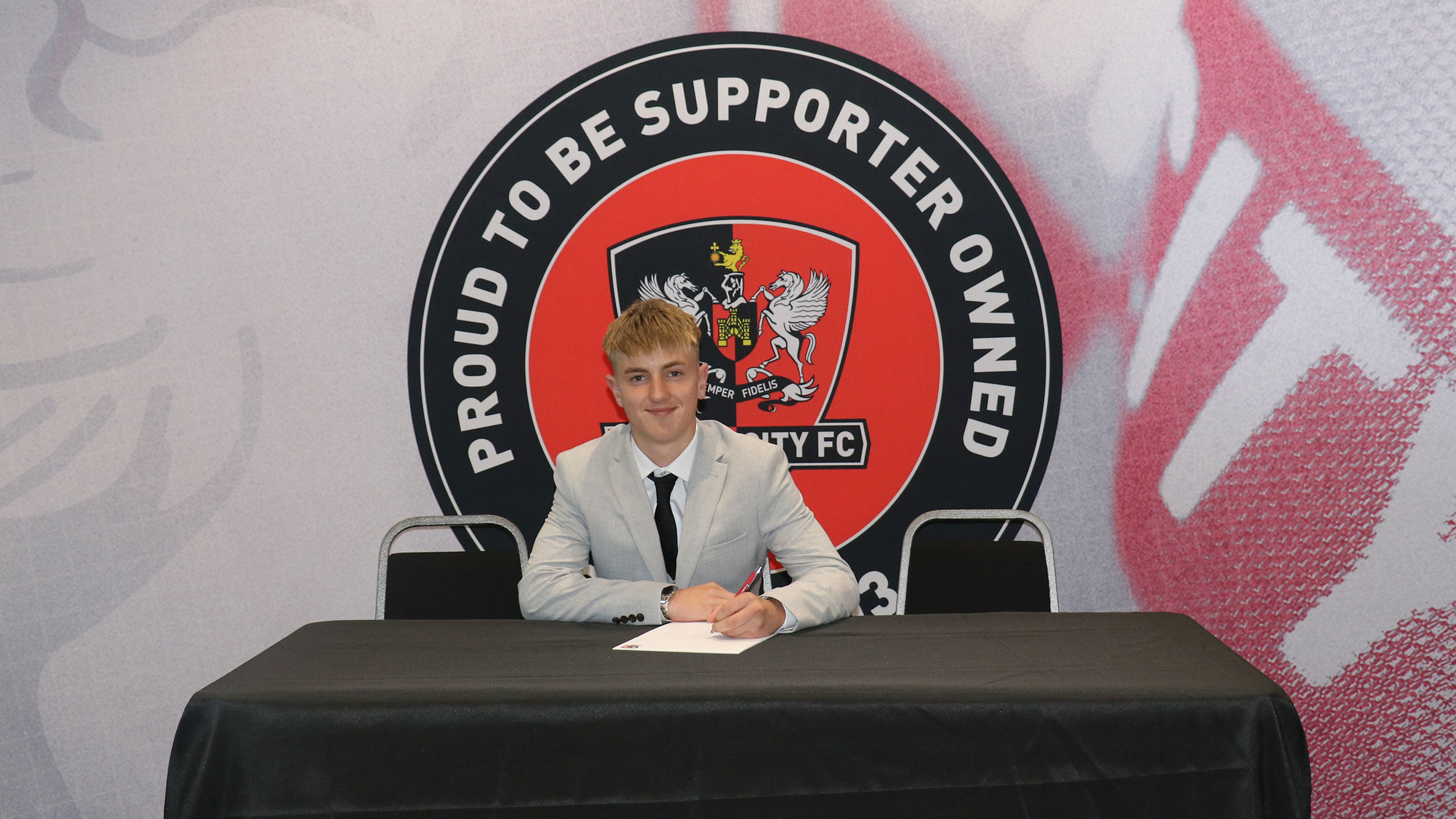 Seven players sign academy scholarships for 2024/25! | Exeter City F.C.