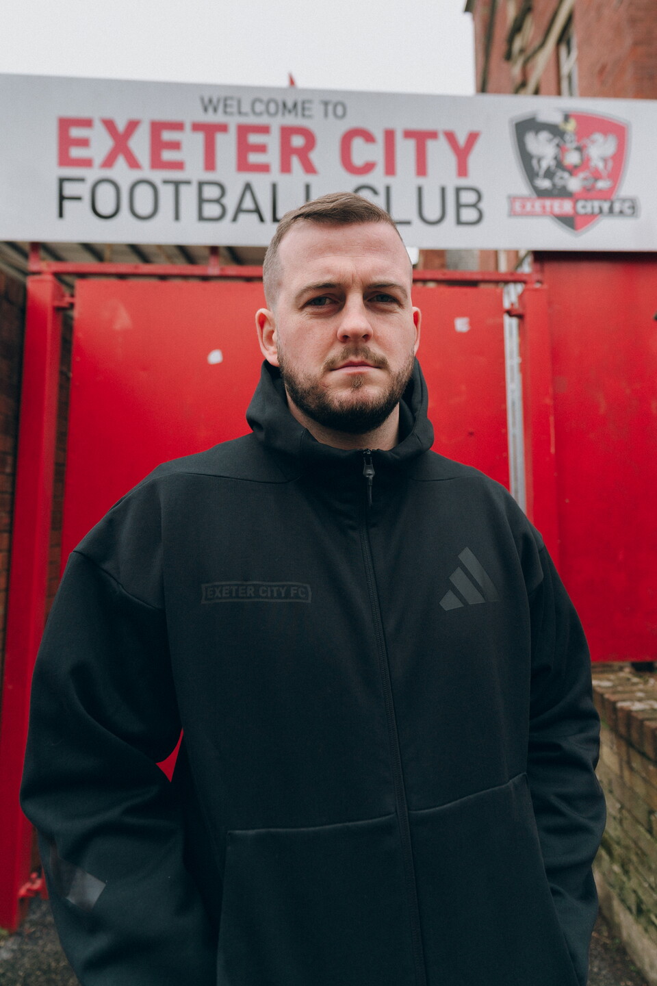 Pierce Sweeney warm up top