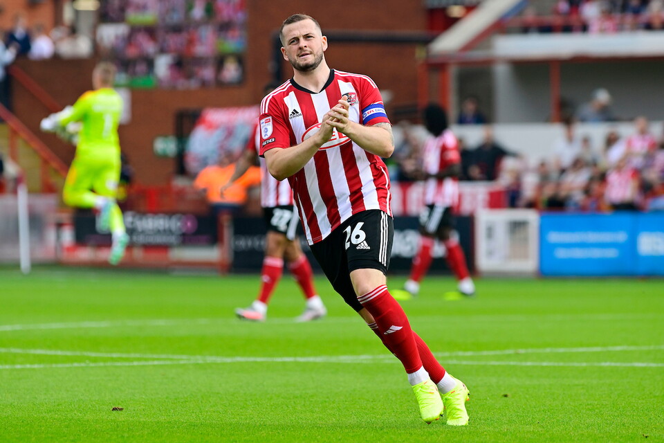 Pierce Sweeney clapping