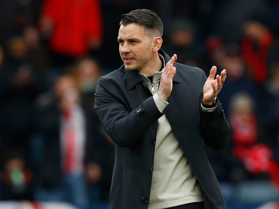 Matt Bloomfield clapping