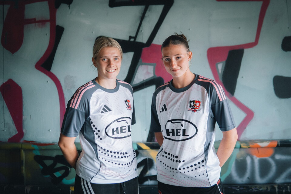 Beth Ireland and Georgia Vaccaro wearing the 2025/26 women's away kit