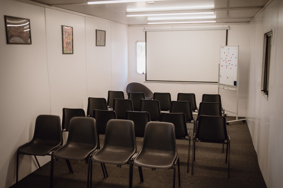 Image of the meeting area in the new women's hub.