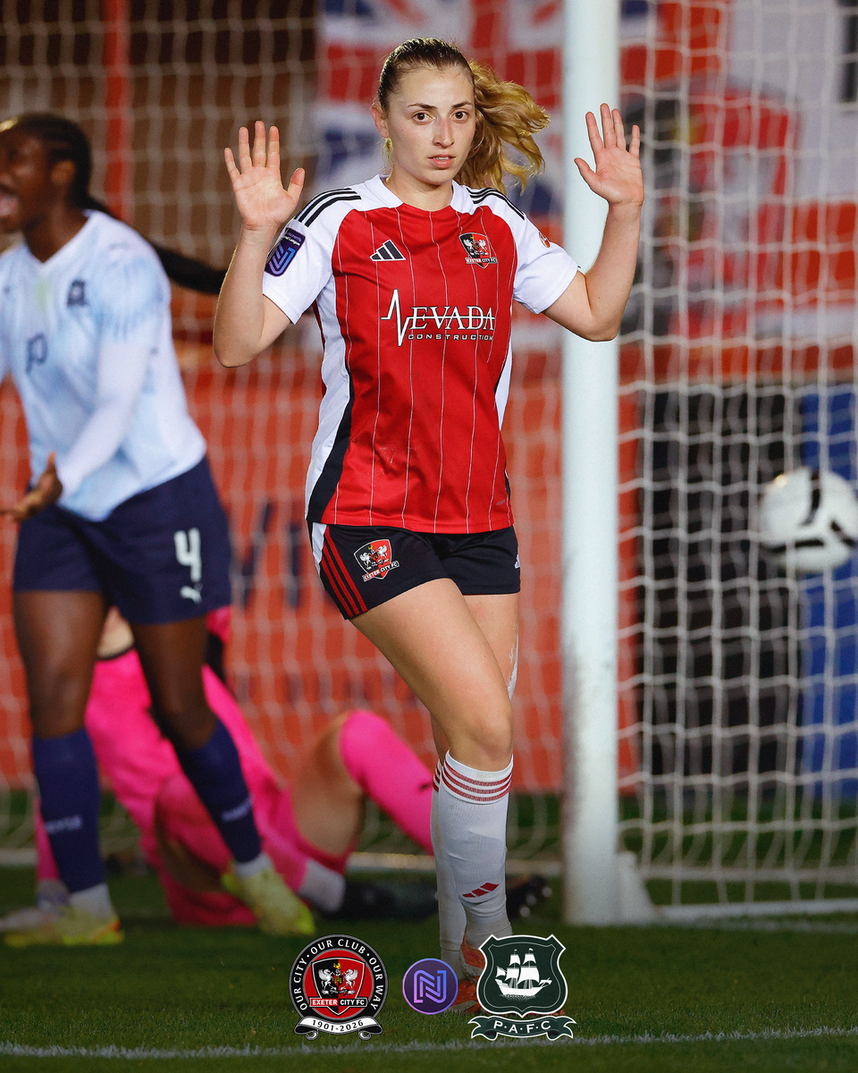 Giota Papaioannou not celebrating her goal